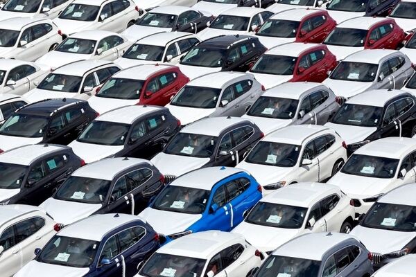 موانع آزاد شدن واردات خودرو؛ منشا تامین ارز مبهم است