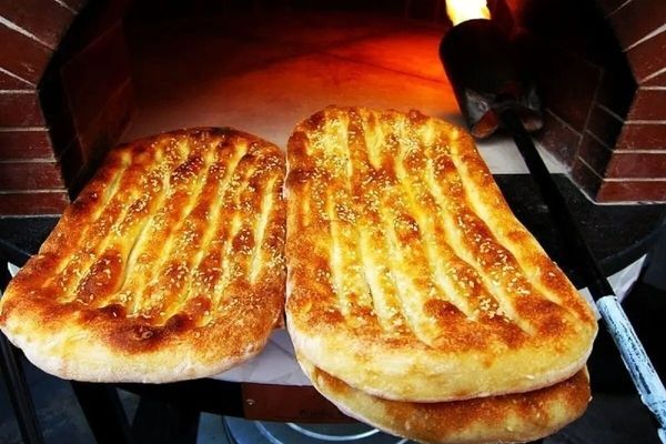 رئیس اتاق اصناف: افزایش قیمت نان در استان تهران به تصویب نرسید