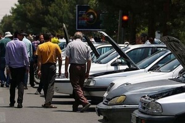 قیمت روز خودرو؛ فعالان بازار مانع از کاهش قیمت ها شدند