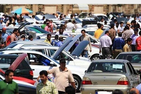 بازار خودرو هفته را چگونه آغاز کرد؟