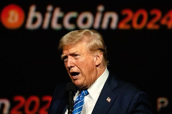 علت کاهش قیمت بیت کوین؛ ضربه ترامپ به بازار ارز دیجیتال!
