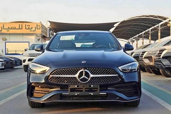 فروش مرسدس بنز در ایران با چهار برابر قیمت امارات