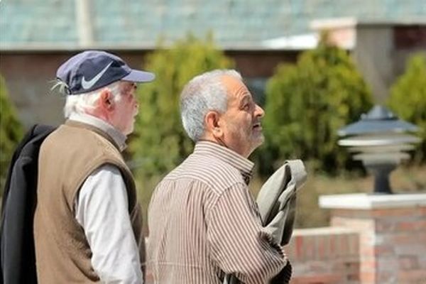 چه کسانی مشمول قانون کاهش سن بازنشستگی هستند؟