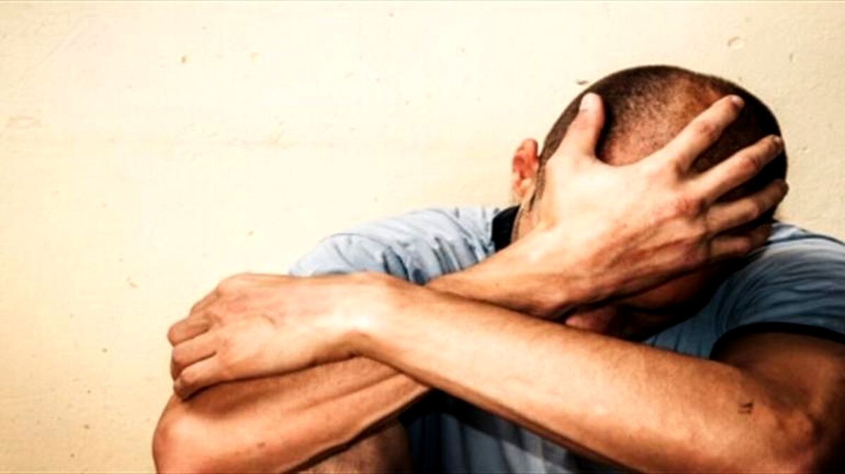 زندگی فقط برای طبقه مرفه معنا دارد/ افزایش اختلالات روانی در ایران به دلیل بیکاری، فساد، گرانی مسکن و فقر