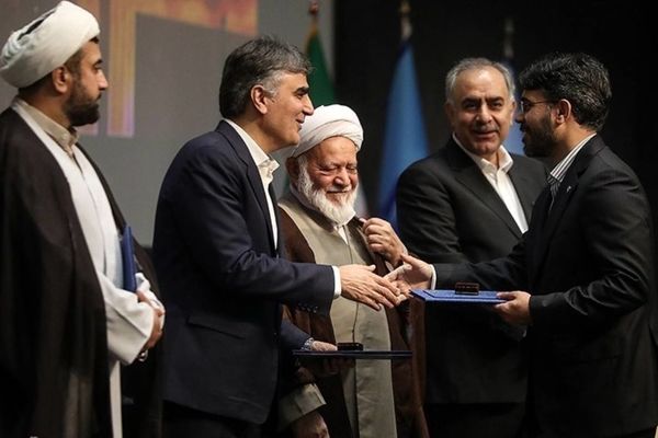 بانک آینده هر ایرانی را ۷درصد فقیرتر کرده است