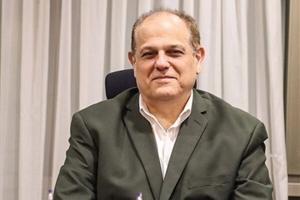 بانک مرکزی در بازار ارز خط قرمز دارد/ قطعاً جهش نرخ ارز نخواهیم داشت