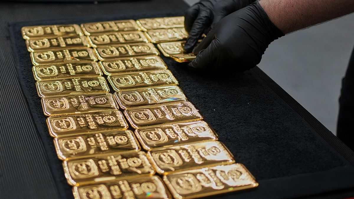 رشد تاریخی قیمت طلا؛ نگرانی فزاینده سرمایه‌گذاران و بانک‌ های مرکزی نسبت به ثبات دلار