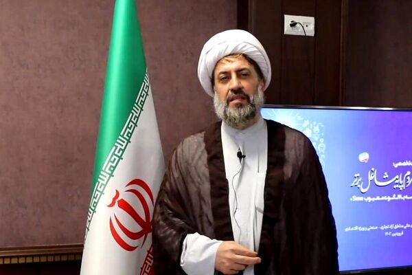 تئوری های غربی به نام اسلام اجرایی می شود و ناکارآمدی اجرای این تئوری ها به اسم اسلام نوشته می شود