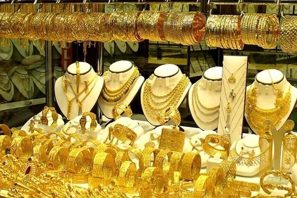 قیمت ها در بازار طلا و سکه لرزید/ قیمت دلار نزولی شد