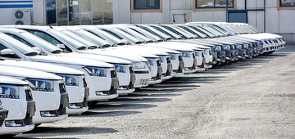 پیش بینی قیمت خودرو در سال 1403؛ خودروسازان حتما گران می کنند