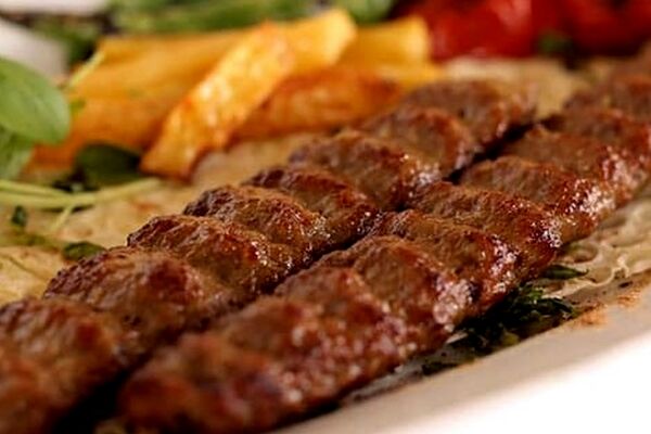 کباب کوبیده هم لاکچری شد؛ دو سیخ نیم میلیون!