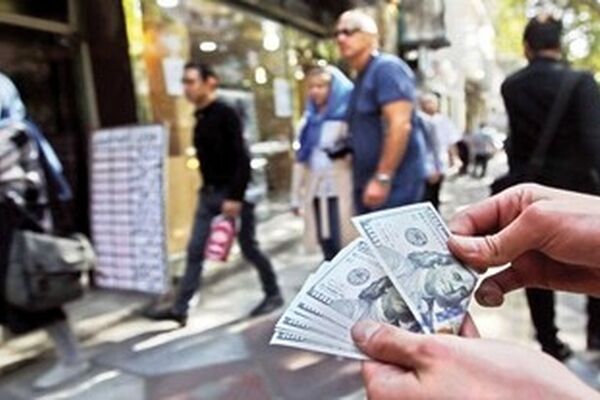 یک پیش‌بینی جالب درباره عدد دلار در خرداد و تیر/ قیمت دلار چه تغییری می‌کند؟