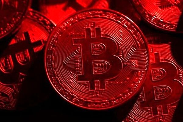بیت کوین به پایین ترین قیمت یک‌ ساله رسید