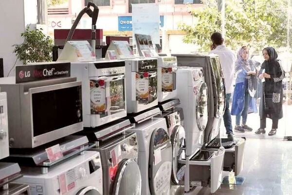 افزایش قیمت دلار این کاسبان را خوشحال می‌کند!
