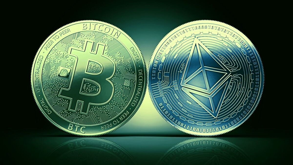 قیمت بیت‌کوین و اتریوم امروز یکشنبه ۱۳ اردیبهشت ۱۴۰۵