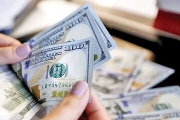 رکورد قیمت دلار در بازار چگونه شکست
