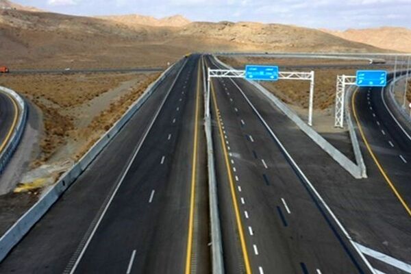 آزادراه شیراز ـ اصفهان رسما بهره‌برداری شد