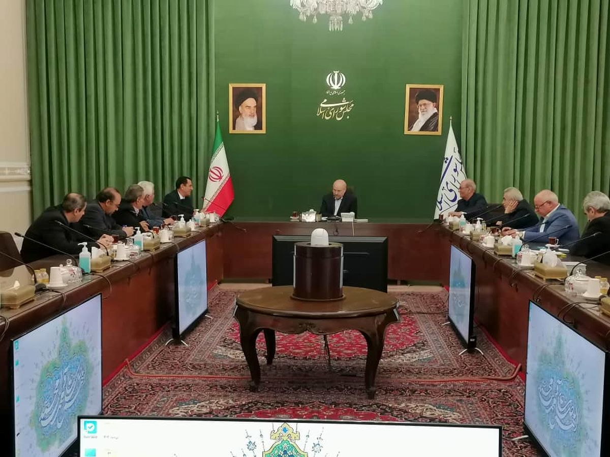 مطالبات بازنشستگان تامین اجتماعی بی واسطه با رئیس مجلس مطرح شد
