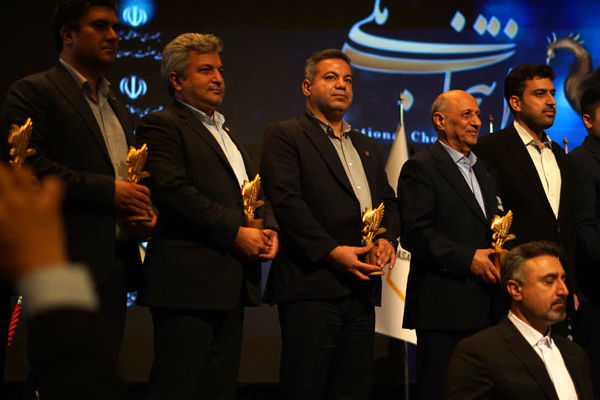 درخشش شرکت بهنوش ایران در اجلاس بین‌المللی توسعه صادرات ایران/ رتبه نخست صنایع آشامیدنی و نوشیدنی سلامت‌محور به بهنوش رسید