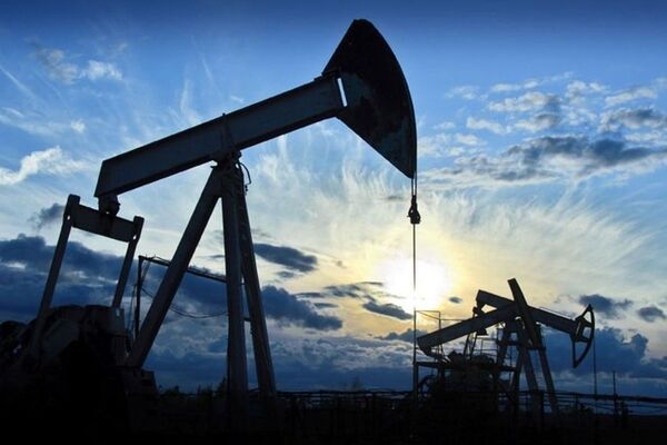 صعود قیمت نفت با حمله به تاسیسات انرژی ایران