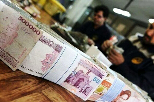 وام برای خودی‌ها / کارمندان بانک‌ها همچنان در راس وام گیرندگان
