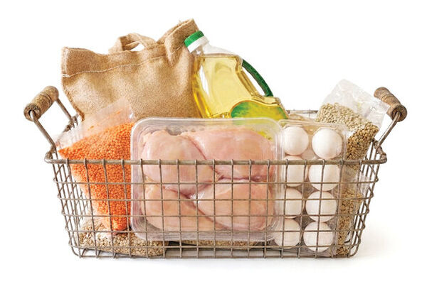 ‌ کالاهای اساسی کم نداریم، اما بخاطر قیمتش نمی توانیم بخریم