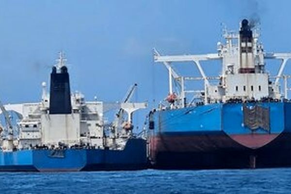 ۲ نفتکش توقیف شده در آب های مالزی آزاد شدند