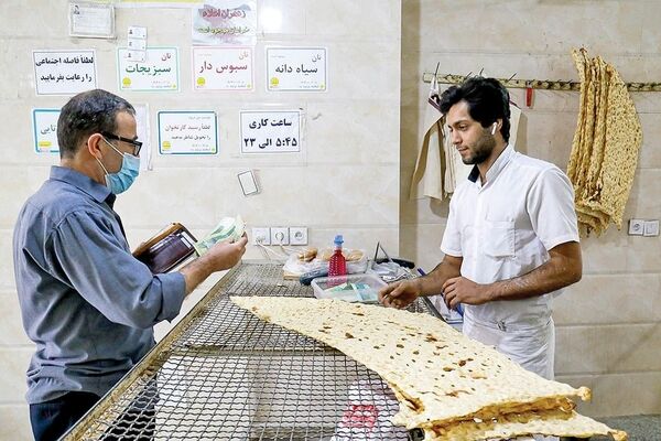 گران فروشی و کم فروشی نانوا‌ها پایان ندارد
