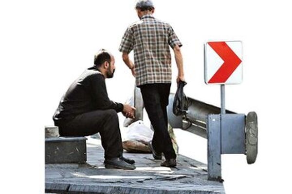 وزیر کار: برنامه ای برای افزایش حداقل دستمزد کارگران وجود ندارد