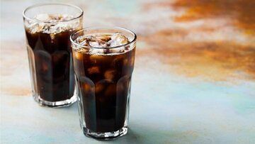دیگر نوشابه‌های سیاه را نخورید/ خطر جدی کولاها برای بدن