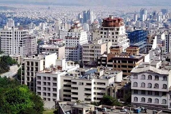 بانک ها نمی توانند املاک مازاد خود را بفروشند یا نمی خواهند؟