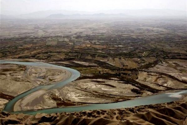 نشست کمیساران آب هیرمند بدون نتیجه پایان یافت