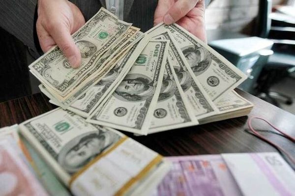 قیمت دلار، یورو و سایر ارزها ۲۶ تیرماه ۱۴۰۴؛ دلار دوباره ریزشی شد