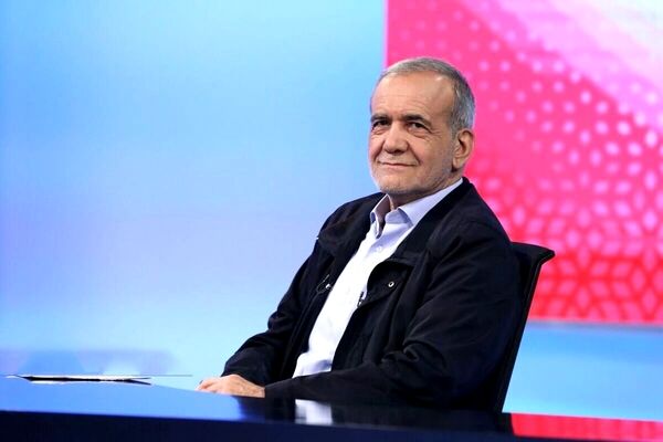 افشاگری دوباره پزشکیان: کالاها ناگهان در بنادر ناپدید می‌شوند و سر از بازارها در می‌آورند
