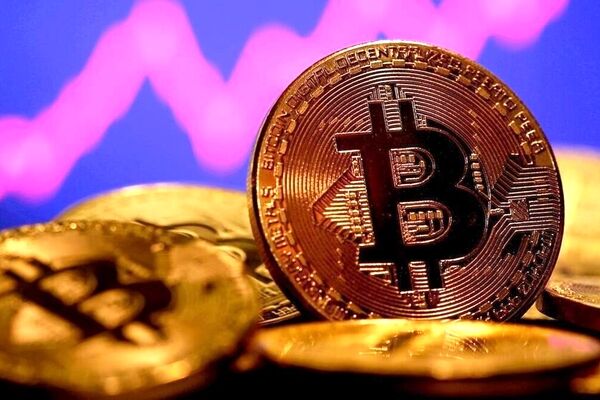 هاوینگ بیت کوین فرا رسید