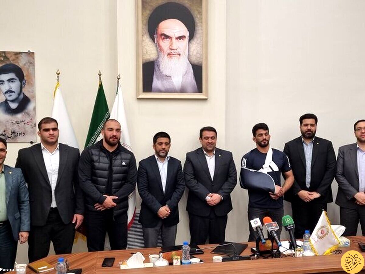 حسن یزدانی، امیرحسین زارع و امین میرزازاده به استخدام بانک ملی درآمدند.