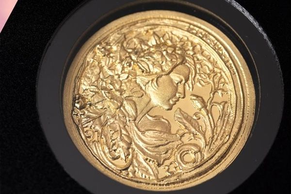 خانه سکه ( گلدن ارت) پیشتاز در مشاوره سرمایه‌گذاری هوشمند در بازار طلا، سکه، و شمش