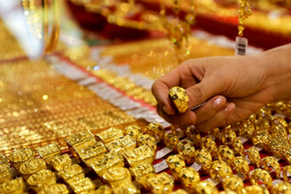 از رئیسجمهور خواهش میکنم فیلترشکن فروشها را معرفی کند/ وقتی چاره ای برای متوقف کردن متخلف نیست، باید چارچوب ها وجود داشته باشد/ هیچ مسئولی در جمهوری اسلامی موافق فیلترینگ نیست/ ویدئو