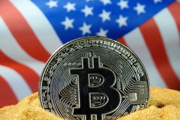 بحران بدهی آمریکا و نرخ بهره، تهدیدی برای رشد بیت‌کوین در سال ۲۰۲۵
