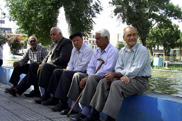 دولت، در اجرای همسان سازی حقوق بازنشستگان تعلل می‌کند