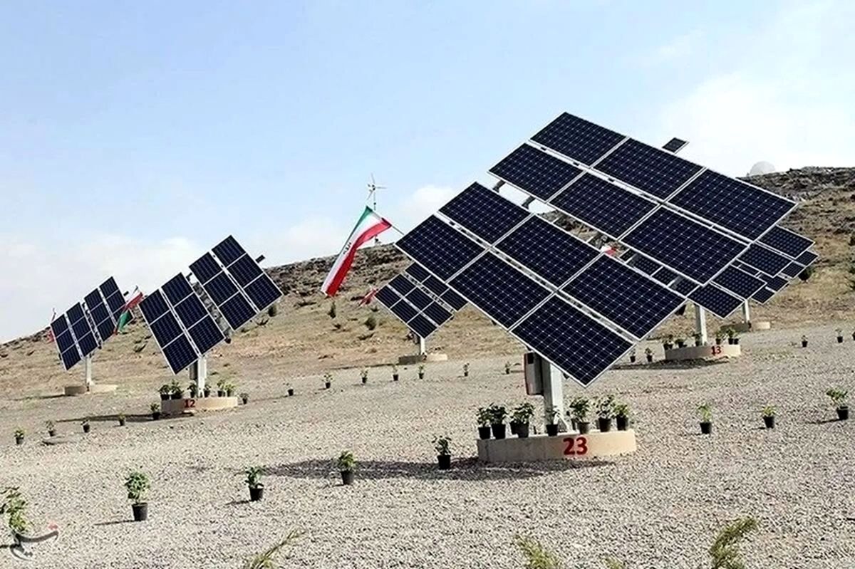 رویافروشی با پنل خورشیدی