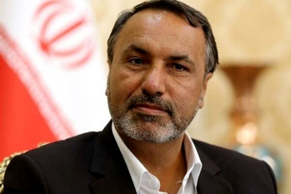 این افراد زمین ۴۰۰متری می‌گیرند