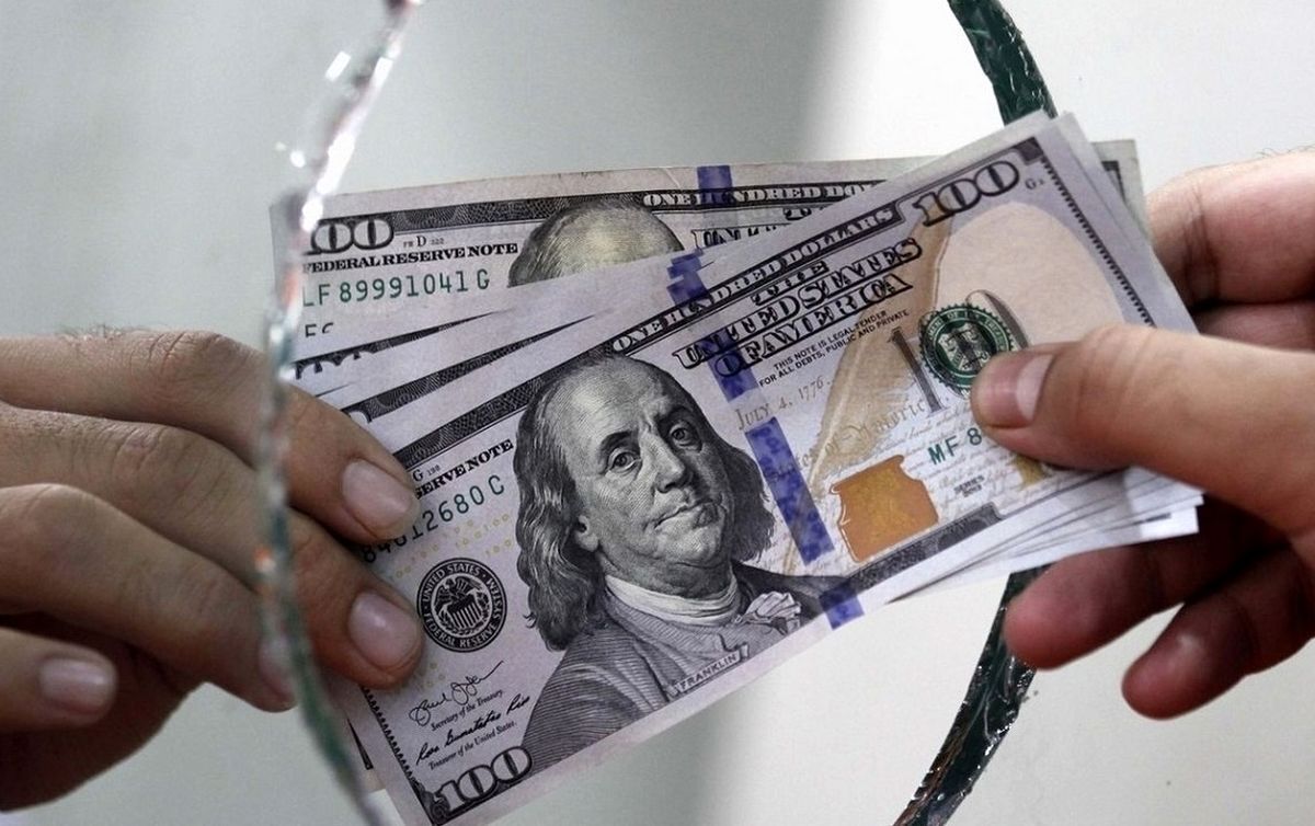 پیش بینی خطرناک درباره آینده قیمت دلار در دولت چهاردهم
