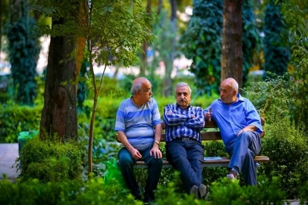 حقوق کارمندان و بازنشستگان افزایش می‌یابد؟
