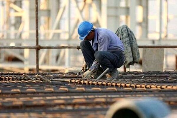 درخواست ما افزایش مستقیم حقوق کارگران نیست/ راهکارهای جایگزین ارائه شود