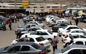 شرایط بازار خودرو «پیچیده» شد/ آخرین قیمت سمند، دنا، پژو، کوییک و شاهین 

