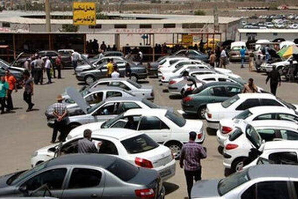 شرایط بازار خودرو «پیچیده» شد/ آخرین قیمت سمند، دنا، پژو، کوییک و شاهین 

