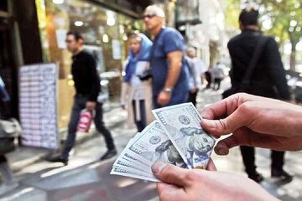 یک پیش‌بینی مهم درباره نرخ ارز در سال ۱۴۰۳/ قیمت دلار تا پایان سال چه تغییری می‌کند؟