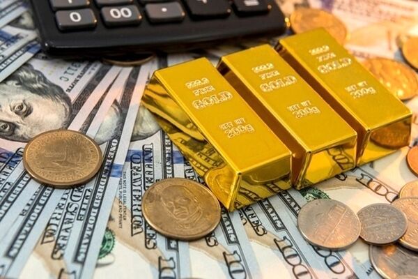 قیمت طلا، سکه و ارزهای آزاد امروز، ۸ آذر ۱۴۰۳/ دلار برای کریدور هفتم خیز برداشت
